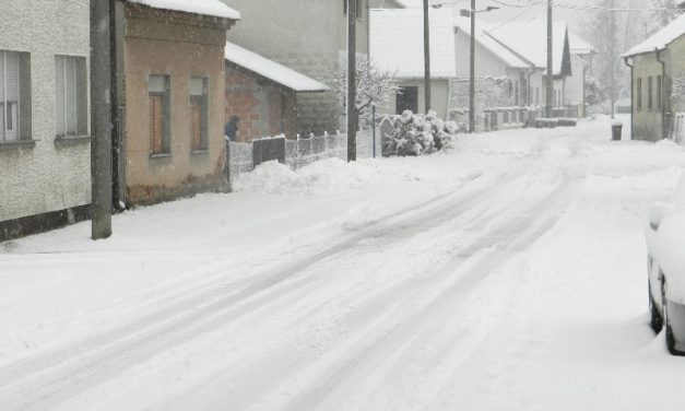 Građani negoduju – snijeg nije očišćen